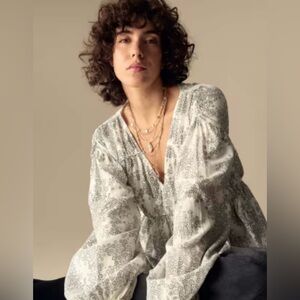 💎Secret charm White Blouse top 100%polyester